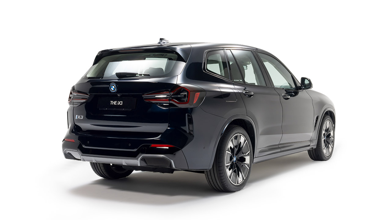 نمای سه رخ عقب